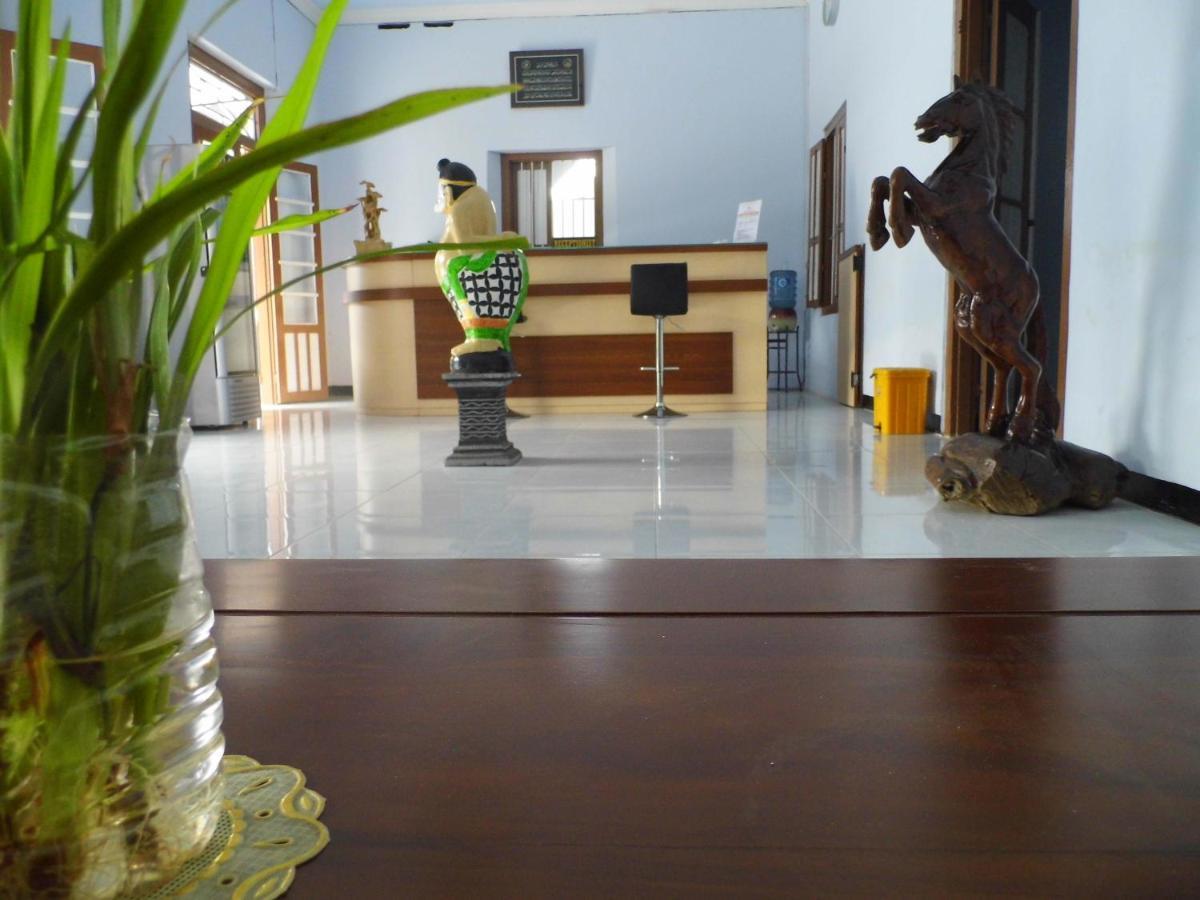 Hotel Ilhami 勿里达 外观 照片